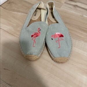 NWOT Soludos Espadrilles  Shoes with Embroidered Pink Flamingos Size 5.5
